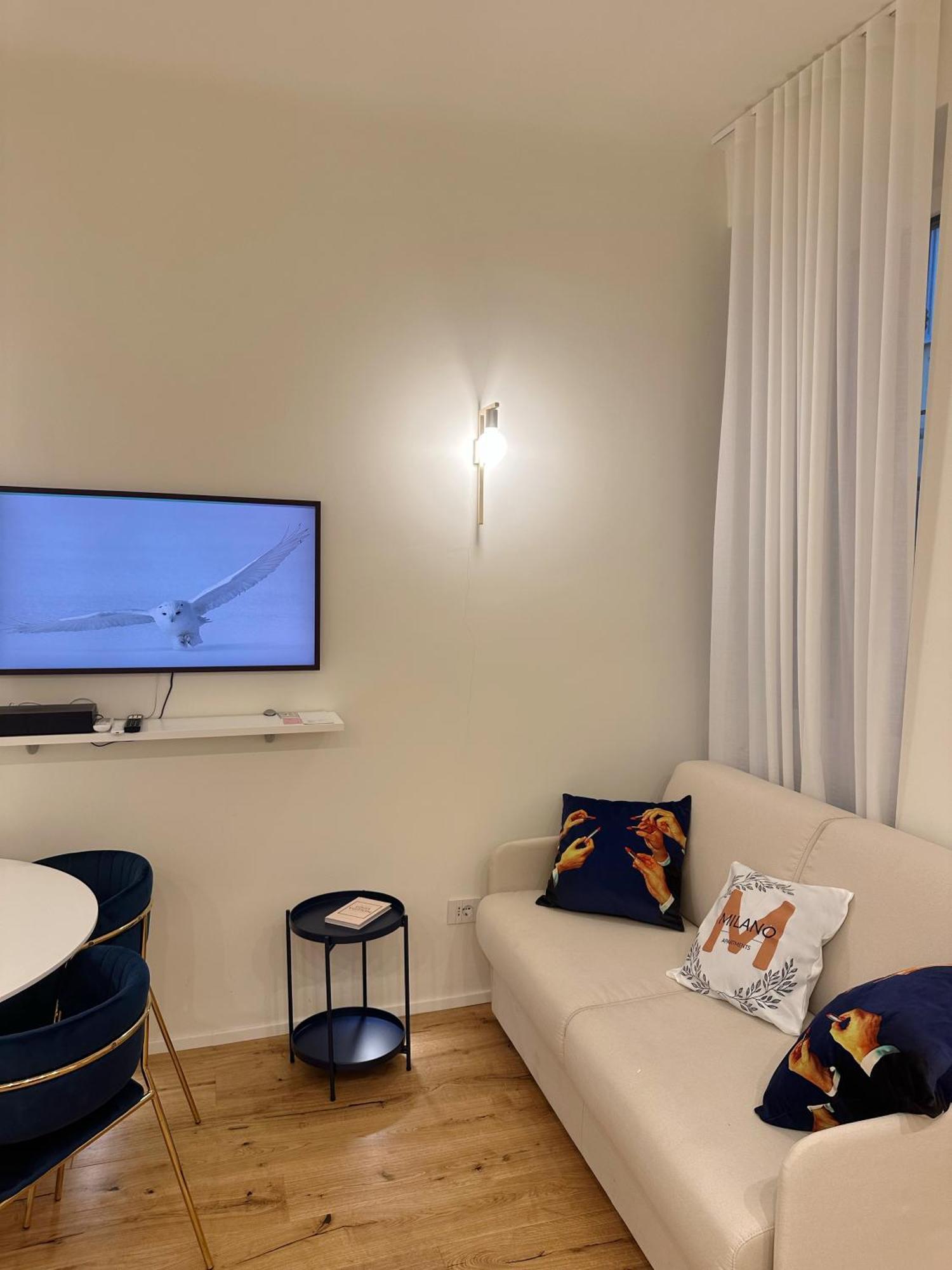 Private Apartment With Wi-Fi Milano City Near Duomo Atena Buitenkant foto