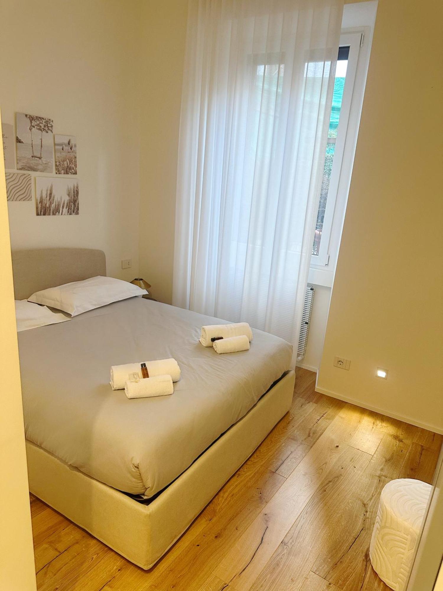 Private Apartment With Wi-Fi Milano City Near Duomo Atena Buitenkant foto